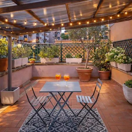 The Trastevere Rooftop - & Skyline View By Rhr *